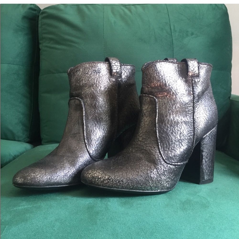 Laurence Dacade Nico Cracked Metallic Heeled‎ Ankle Western Booties Silver 37